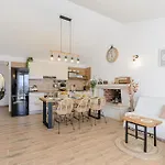 Amazing Home In Splitska-Supetar Splitska