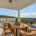Casa vacanze Amazing Home In Splitska-Supetar