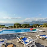 Amazing Home In Splitska-Supetar