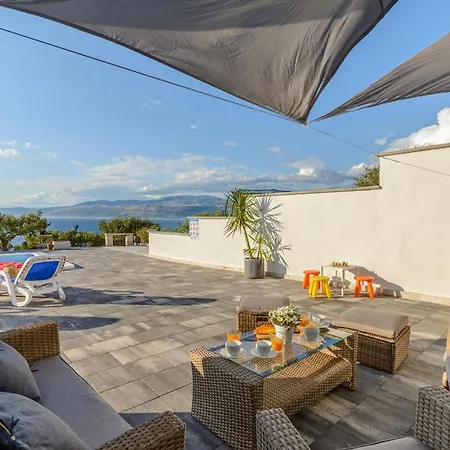 In Splitska-supetar With Wifi Casa vacanze