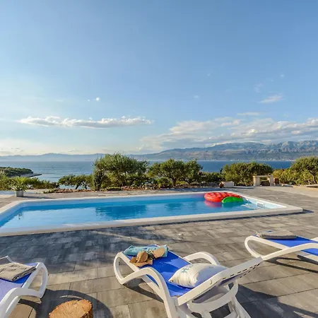 Amazing Home In Splitska-Supetar