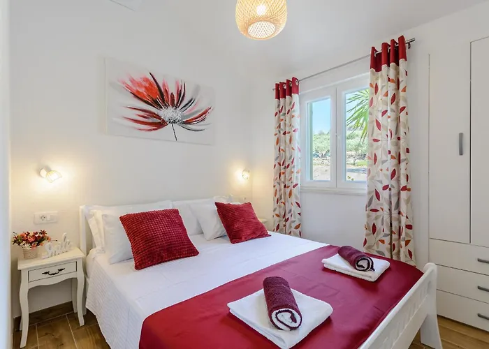 In Splitska-supetar With Wifi *