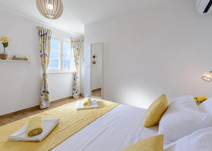 In Splitska-supetar With Wifi Casa vacanze Splitska