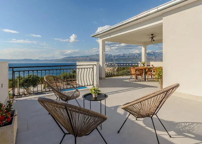 In Splitska-supetar With Wifi * Splitska