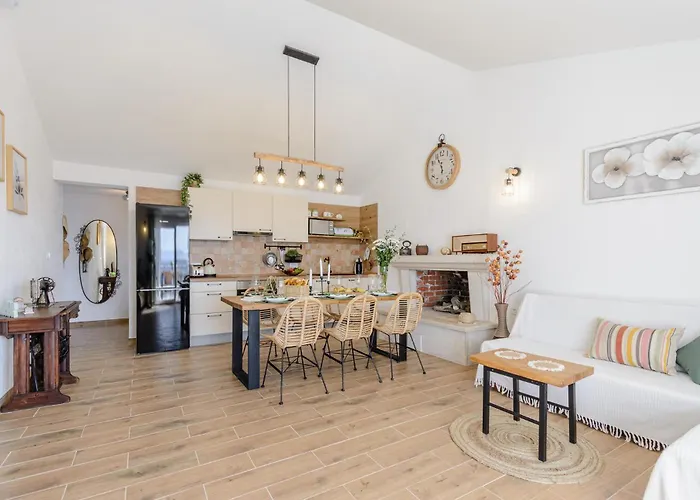 In Splitska-supetar With Wifi Splitska