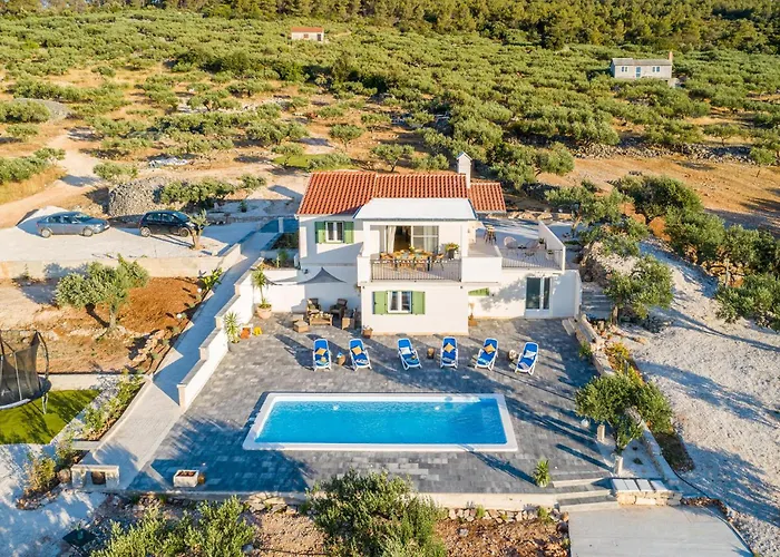 In Splitska-supetar With Wifi