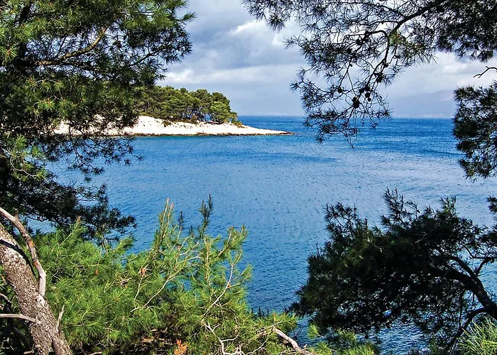 In Splitska-supetar With Wifi * Splitska