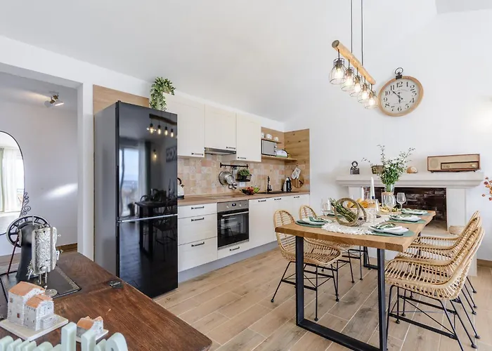 In Splitska-supetar With Wifi *