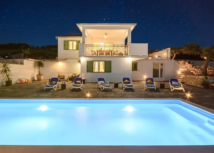 In Splitska-supetar With Wifi